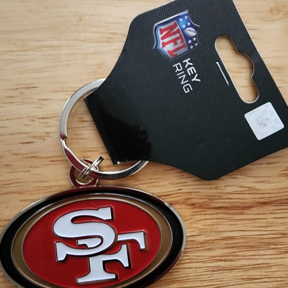 SAN FRANCISCO 49ERS HIGH QUALITY KEY CHAIN REPRESENT